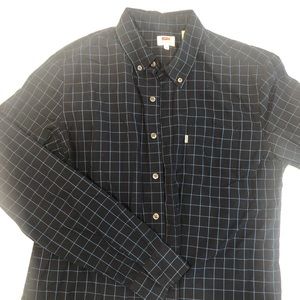 NWOT Men’s Levi’s Button Down
